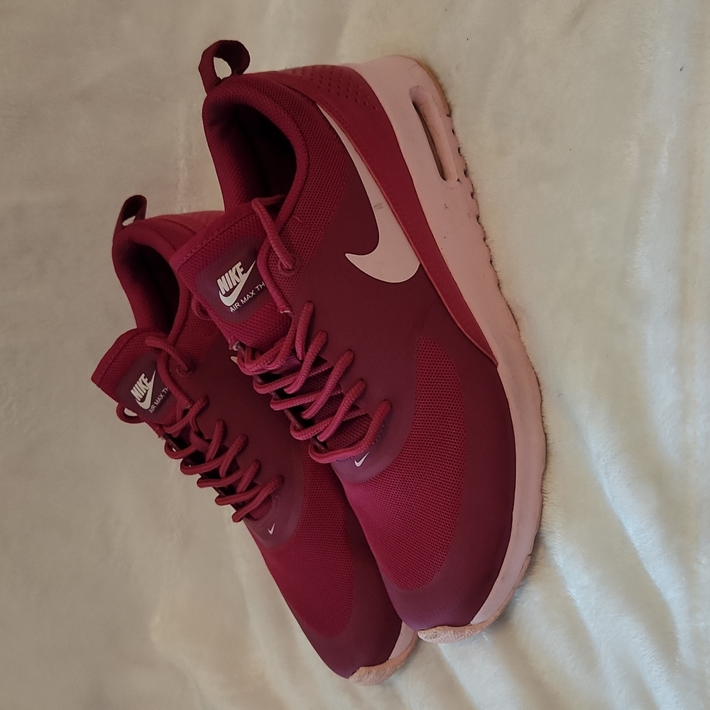 Pink and Rouge nike